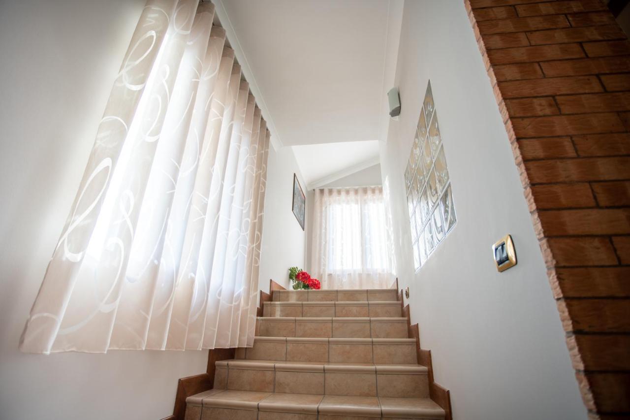 Bb Domus Catanzaro Panzió Kültér fotó